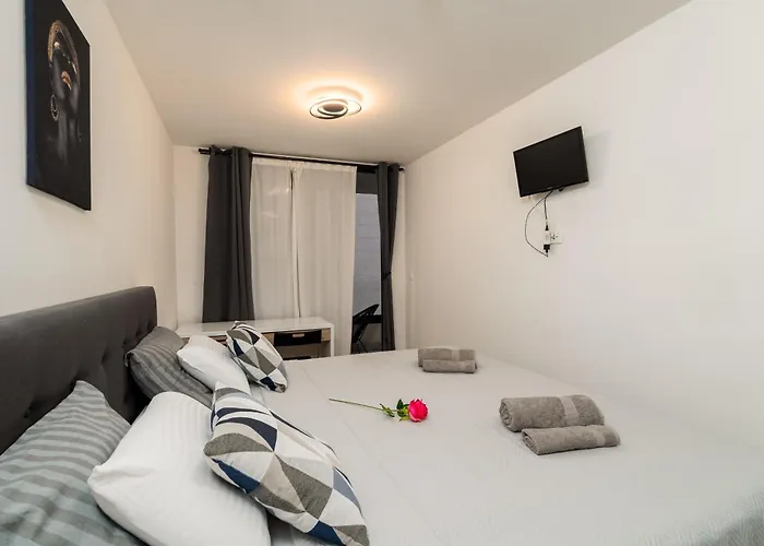 Dubrovnik Central Stay דירה